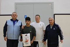 Турнир по классическому жиму штанги: сила, дух и единство!