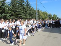 День знаний - день цветов и улыбок